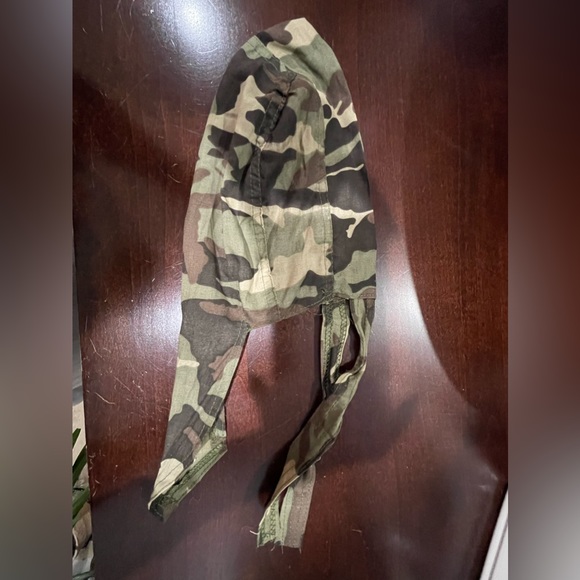 (3) Camo Bandana’s and (1) Camo Doo Rag - Picture 2 of 9